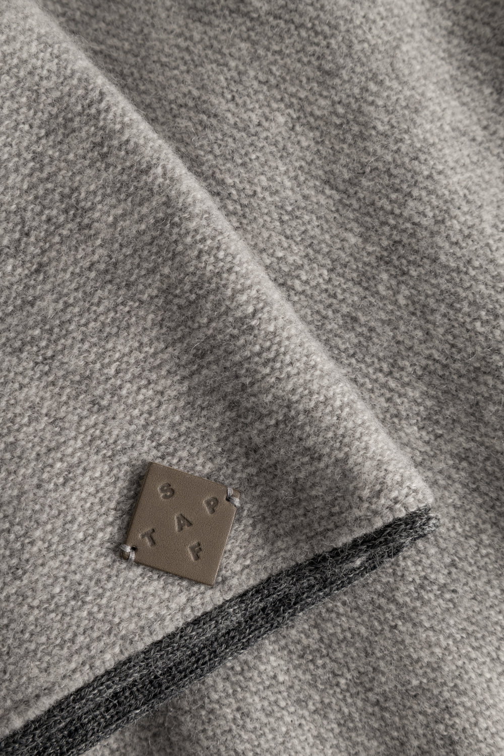 Damen Strickjacke Dorika #Farbe_110 - kiesel