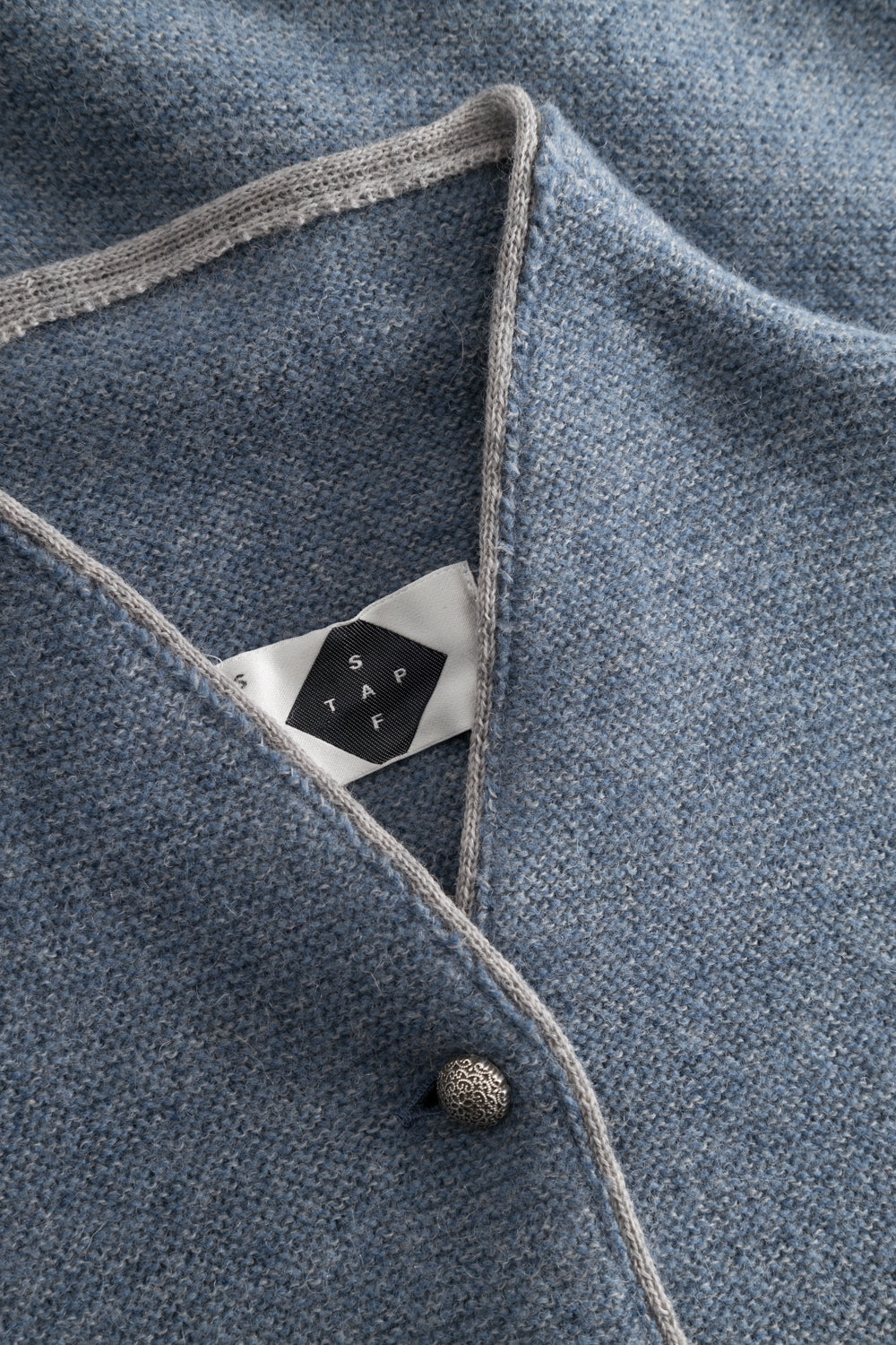 Damen Strickjacke Dorika #Farbe_621 - rauchblau