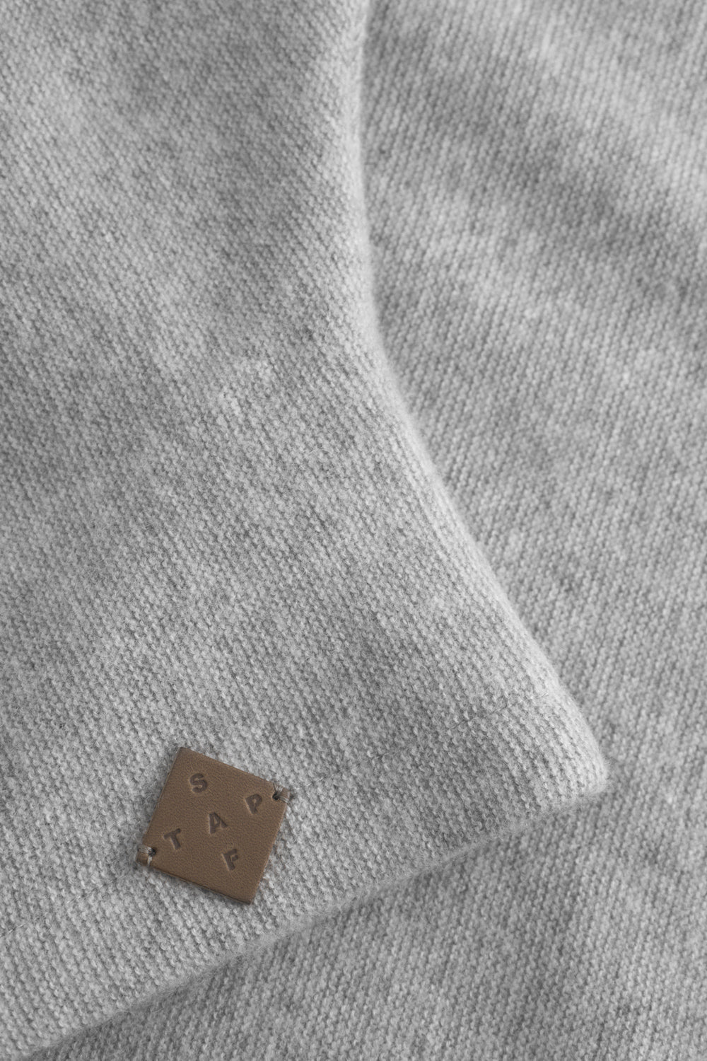 Kinder Pullover Halserspitz