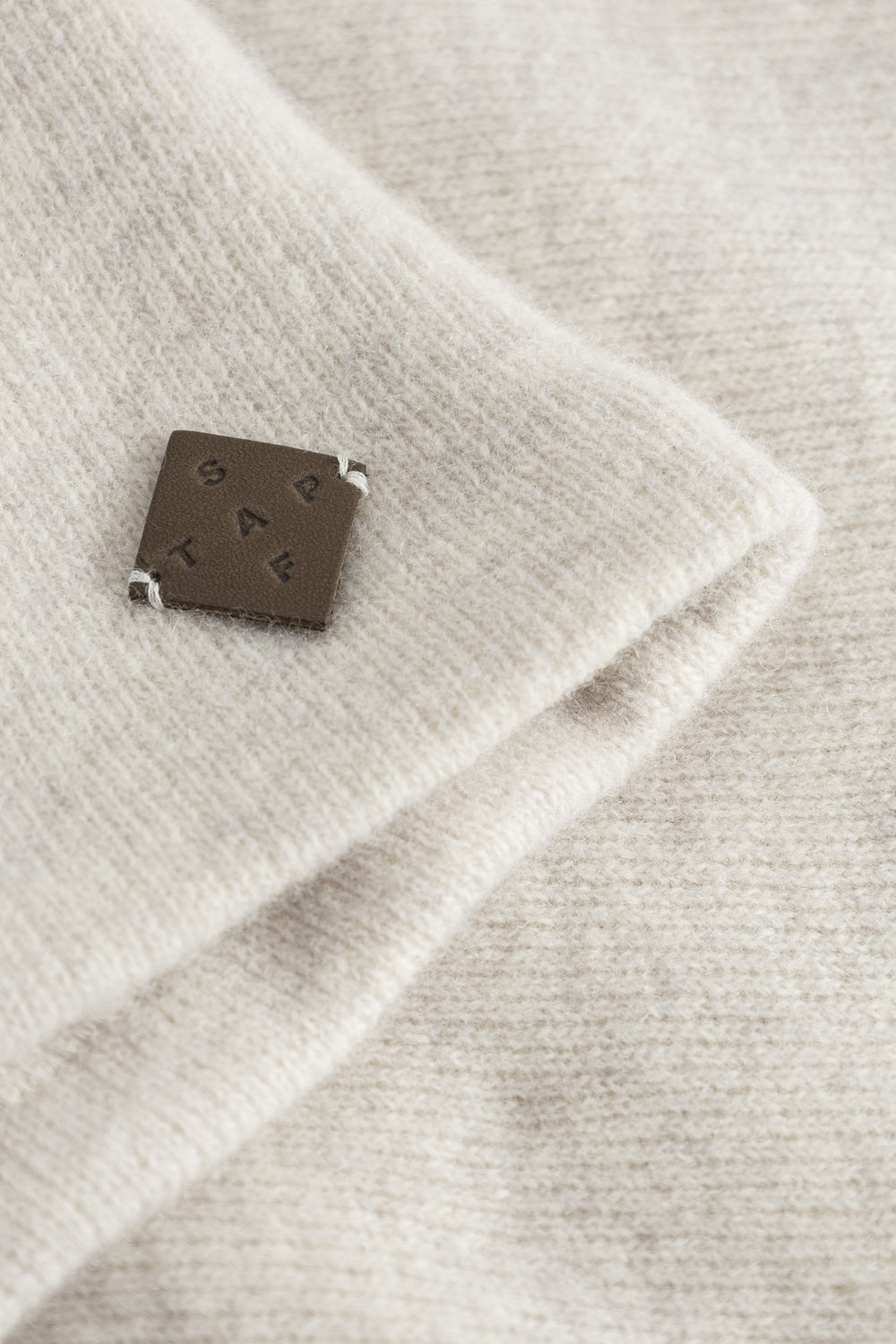 Damen Pullunder KARLA – 50% Lammwolle & 50% GOTS-zertifizierter Baumwolle – 88760303-111- weiß